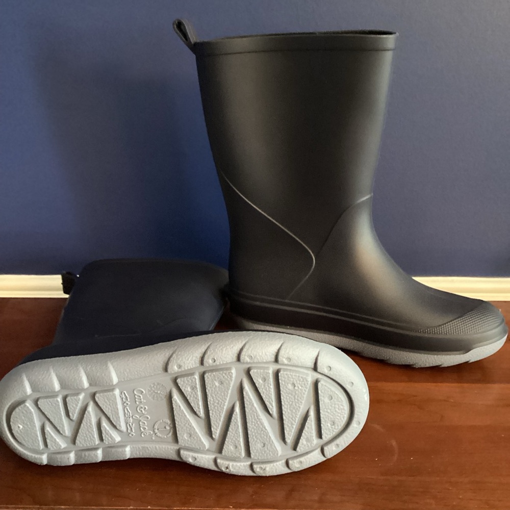 Cat & Jack Children’s Boots - Picture 2 of 7